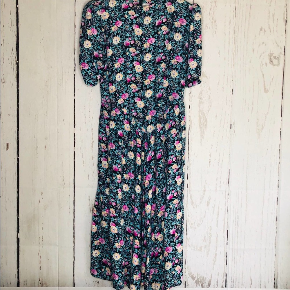 Vintage 80’s Floral Rayon Prairie Dress V Waist
